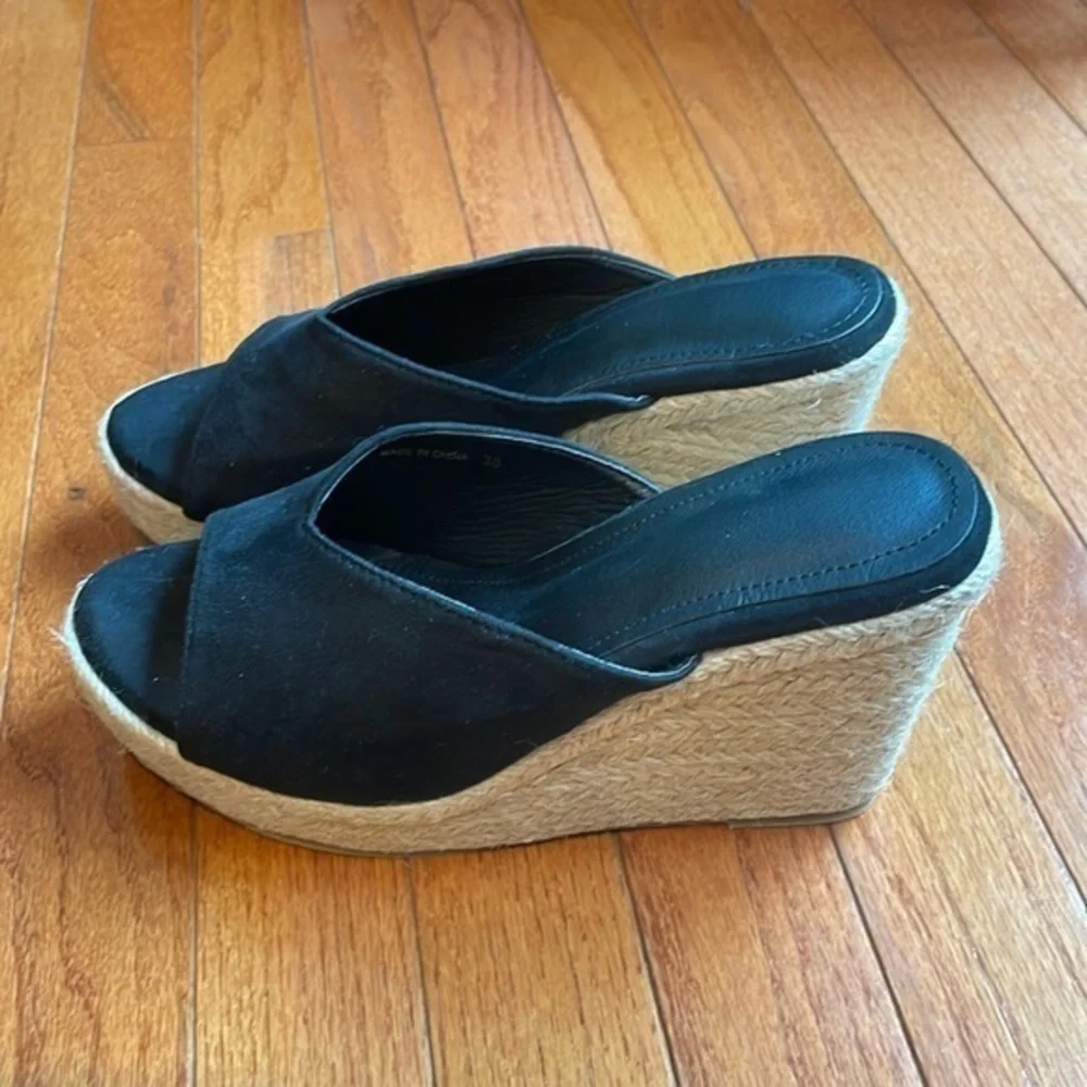 🍰 black vegan slip on espadrille wedges